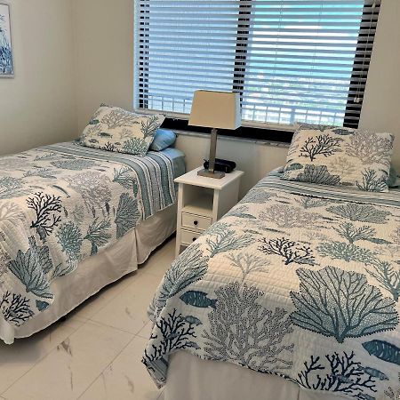 The Sea-Winds Condo I Renovated Beachfront 2 Bed 2 Bath Condo Marco Island Exterior photo